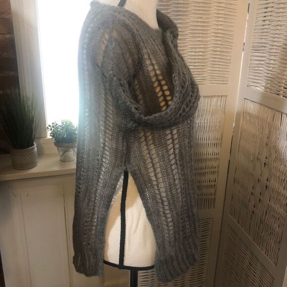 PAM & GELA OPEN KNIT LAYERING TOP - S - Picture 3 of 12